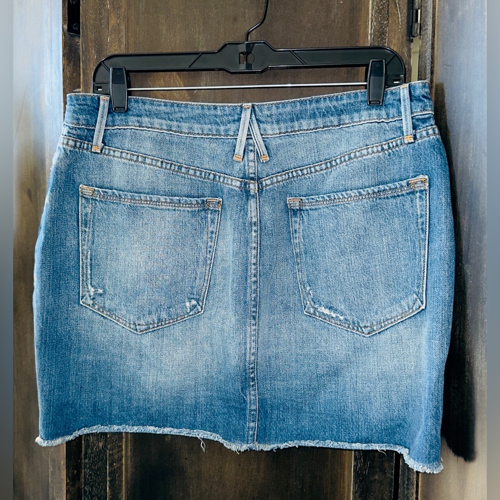 NWT Good American Distressed Blue Denim Exposed Zip Up Mini Skirt Sz10 - Picture 5 of 9
